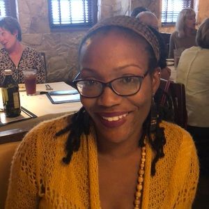 Meet your Posher, Andrea